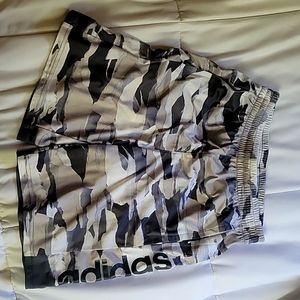 Boys 10-12 adidas shirt/shorts combo.